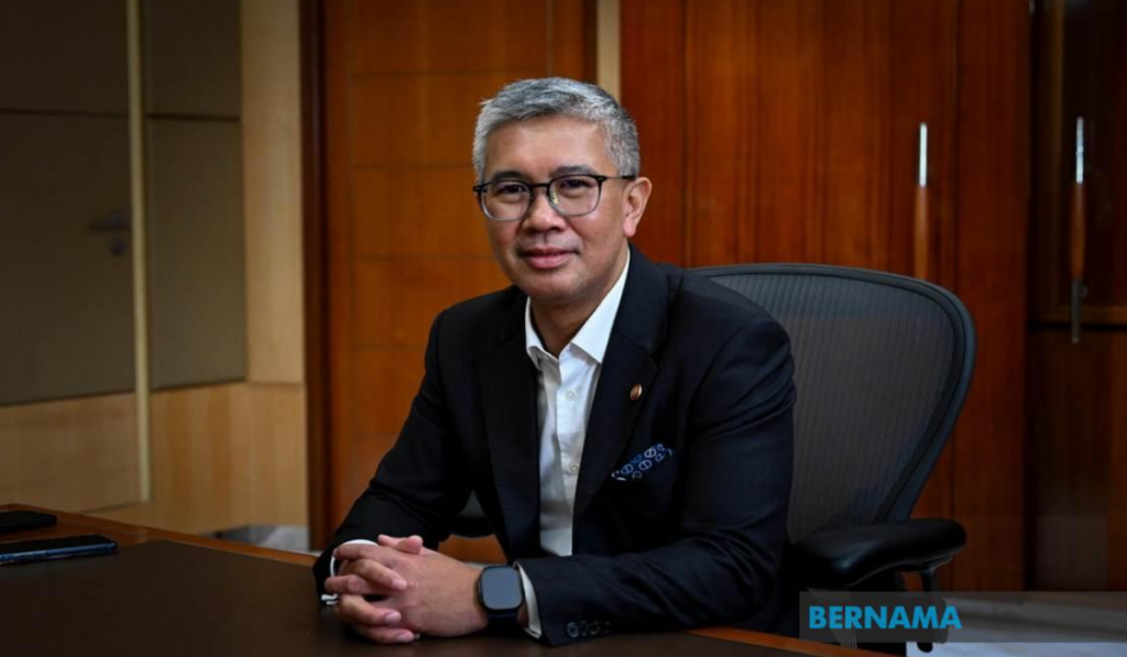 BernamaBiz - Tengku Zafrul calls for stronger Asean cooperation to bolster energy security
